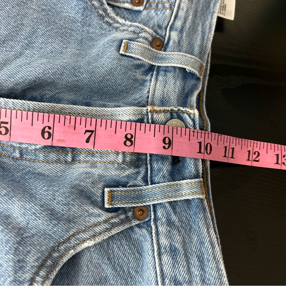 Levis 501 Distressed Denim Shorts Button Fly Raw hem size 24 - Picture 6 of 8